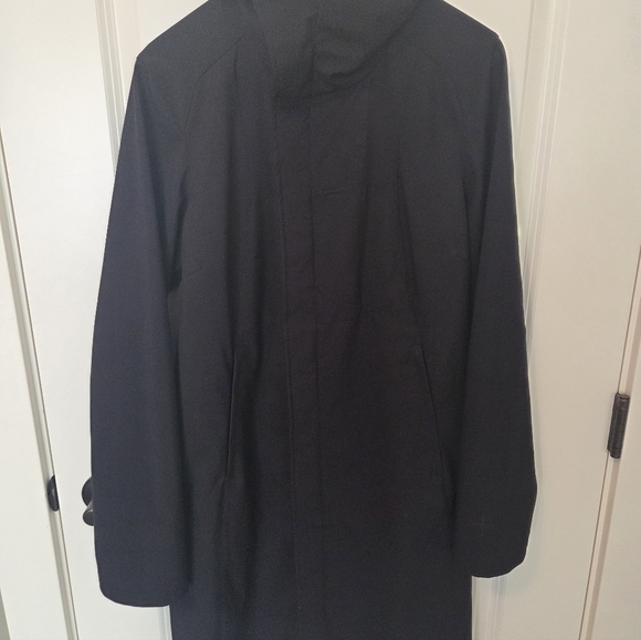 Icebreaker Jacket - Picture 3 of 9